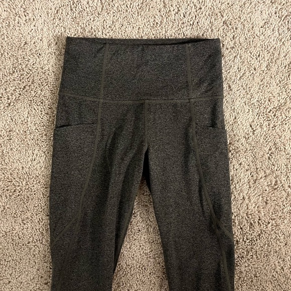 Athleta Gray Salutation Stash Pocket Legging - Picture 4 of 10